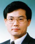 대학교수인 전홍식의 대표 이미지