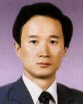 판사, (전직)변호사인 이성철의 대표 이미지