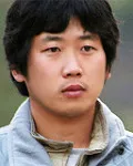 영화감독인 김건의 대표 이미지