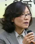 연극연출가인 유근혜의 대표 이미지