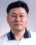 신문기자, 소설가인 이광희의 대표 이미지